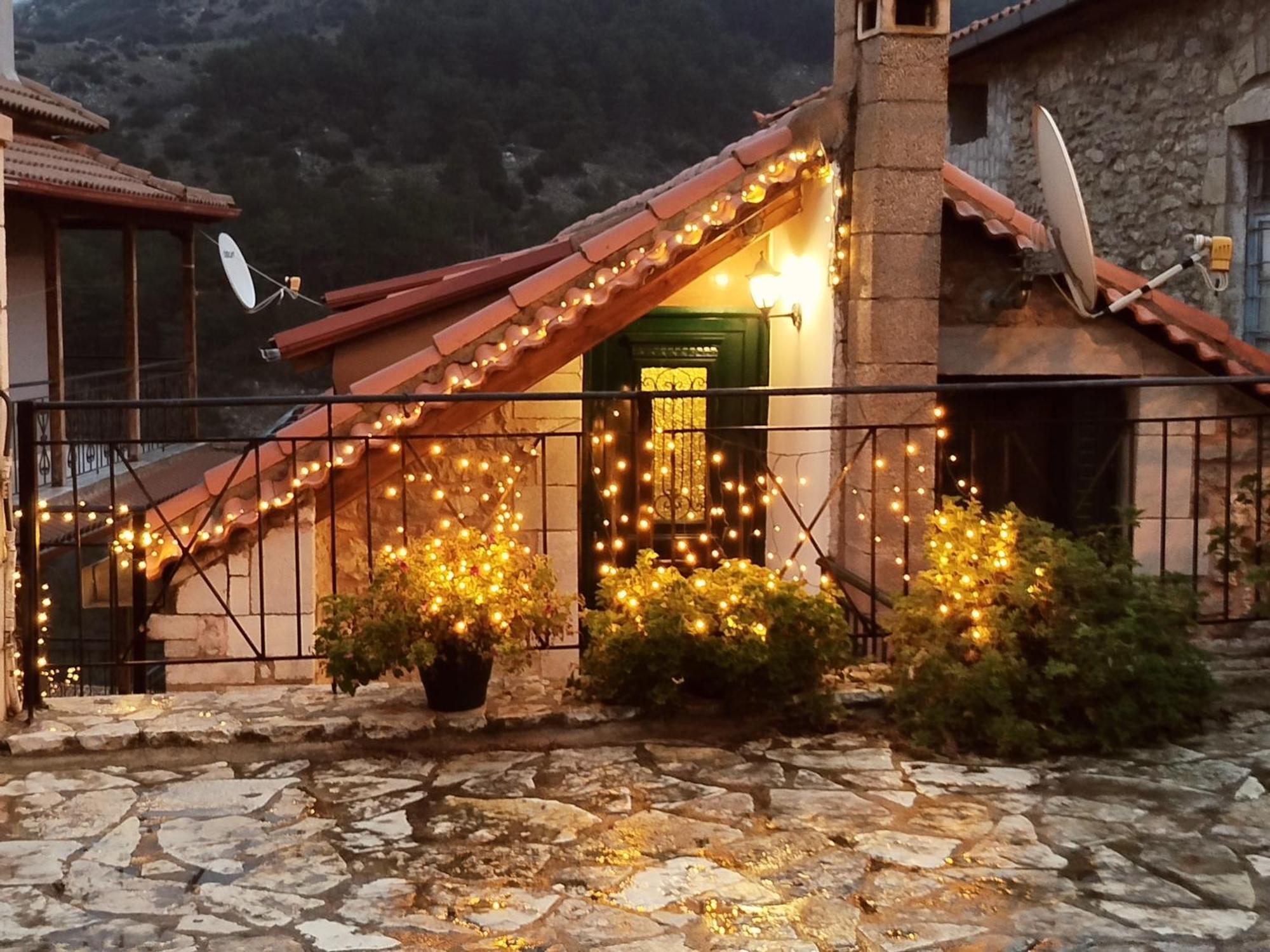 Kristi'S Homes - "Beautiful Attic" In Димицана Екстериор снимка